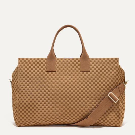 PDP |The Weekender in Hazelnut shown from the front.
