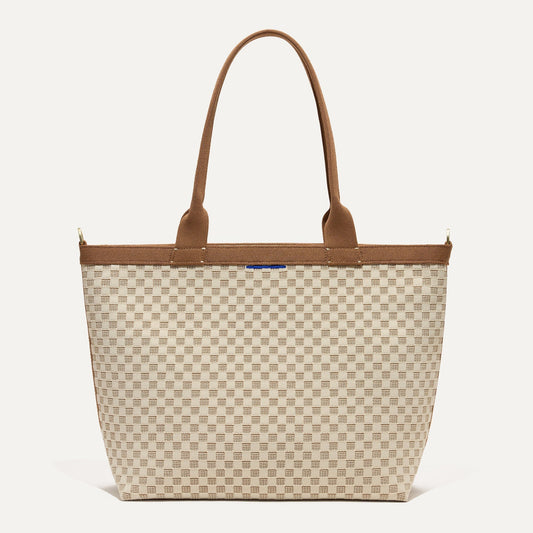 PDP |The Lightweight Zip Tote in Vanilla Wafer shown from the front.