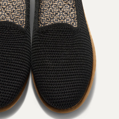 The toe and vamp of The Cruiser Loafer in Black Raffia-Knit.