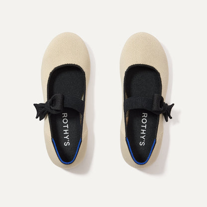 The Kids Tux Bow Mary Jane in Ivory shown from the top.