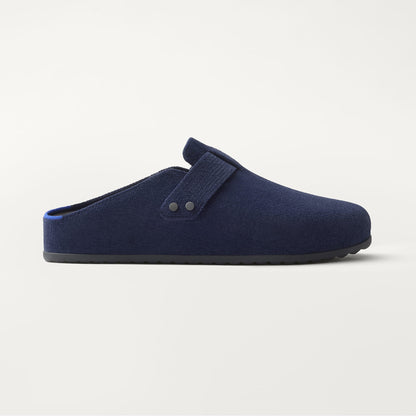 PDP | The Men's Clog in ReVelvet™ Deep Navy shown from the side.